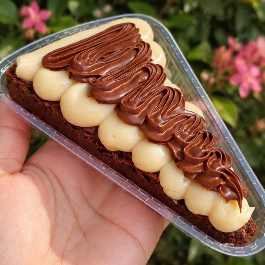 Brownie, brigadeiro de ninho e Nutella pura.