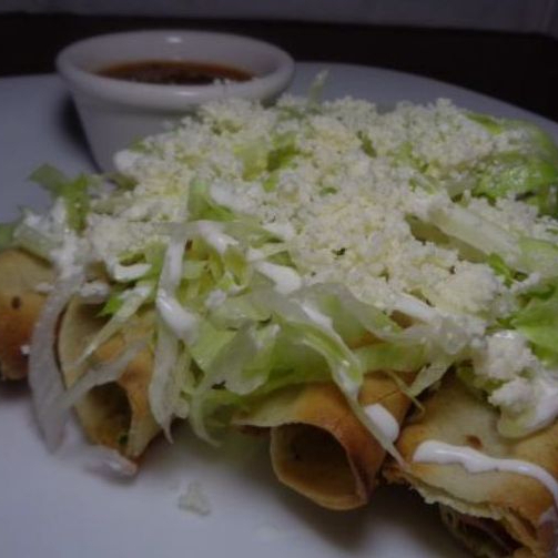 Tacos Dorados de Frijol