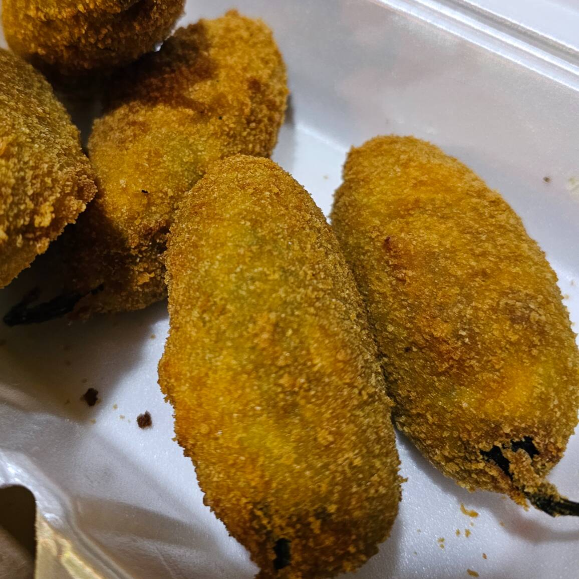 3 Jalapeños Poppers