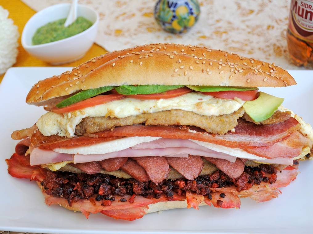 Tortas La Bamba Triángulo Las Animas