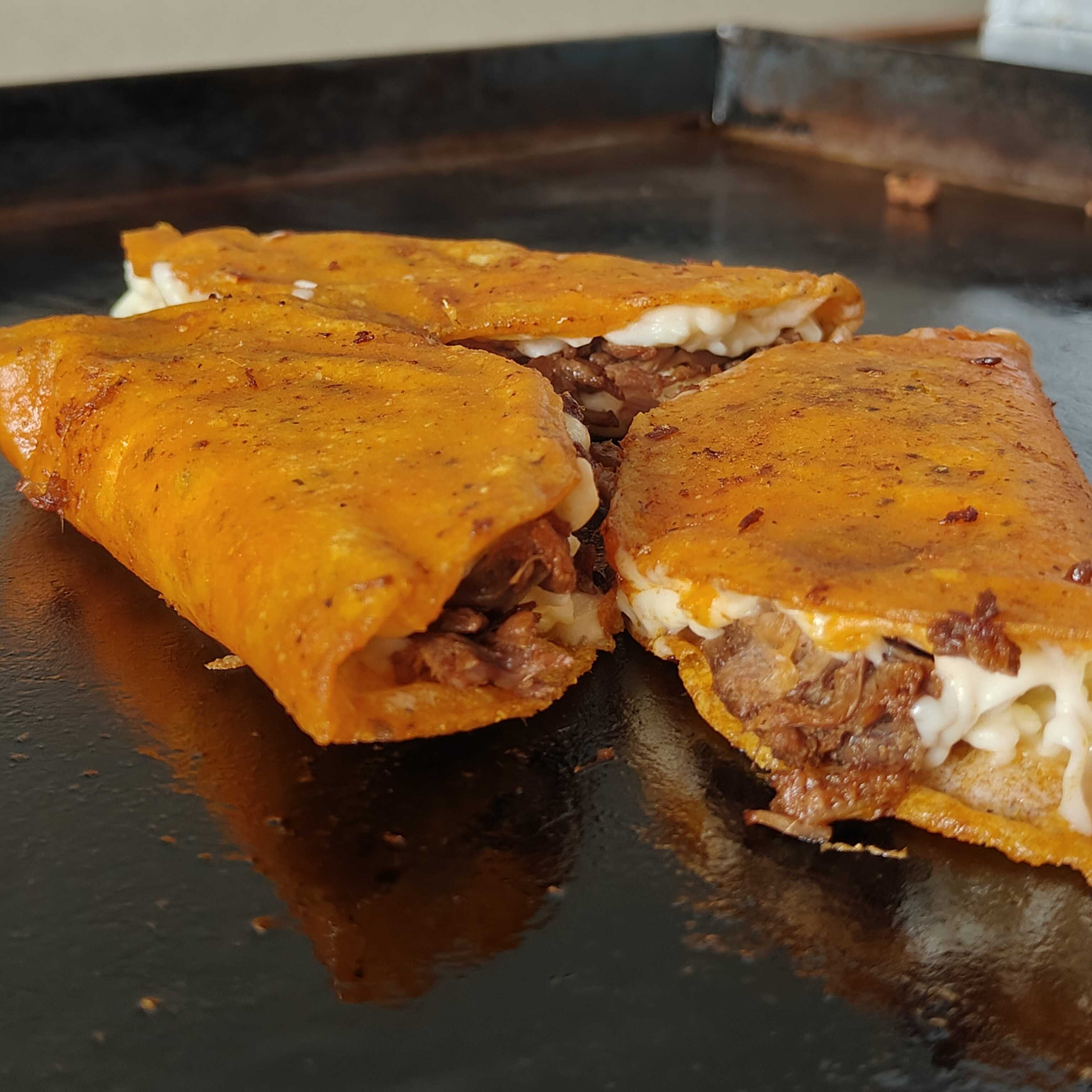 Quesabirria de Maíz (1 Pieza)