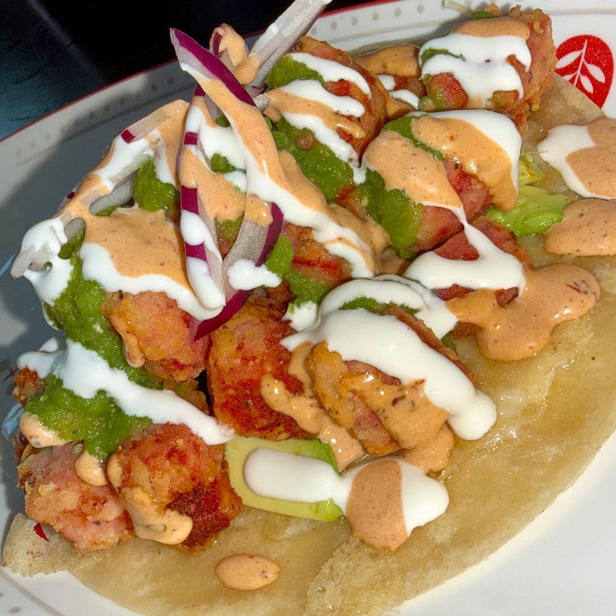 TACO DE CHICHARRON DE ATUN
