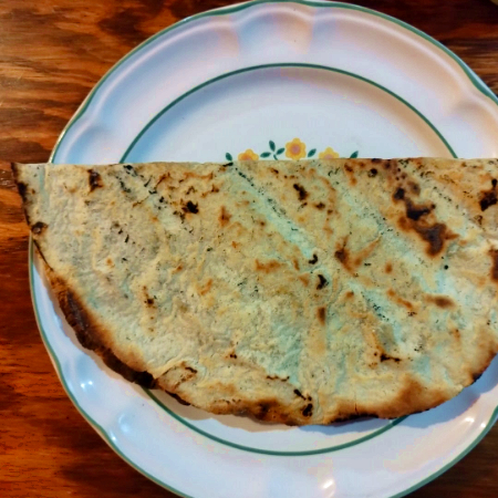 Tlayuda de Quesillo