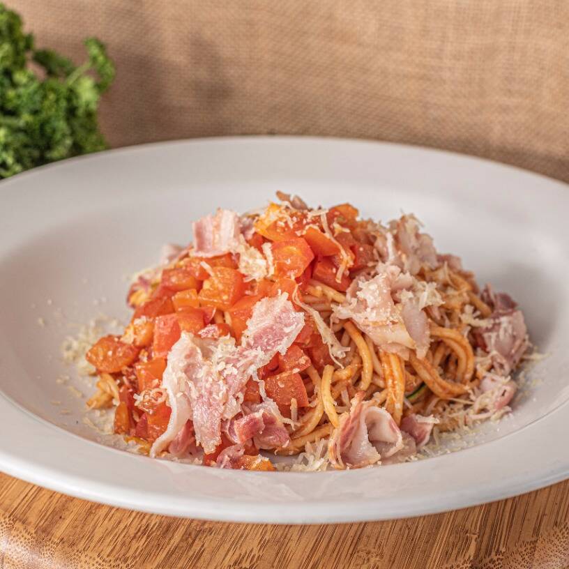 pasta amatricciana + bruschetta