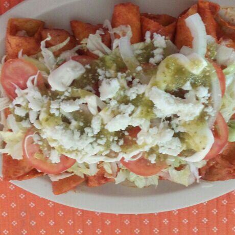 Enchiladas Rojas 7 piezas