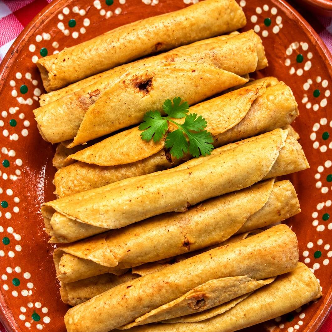 Orden de cinco tacos dorados
