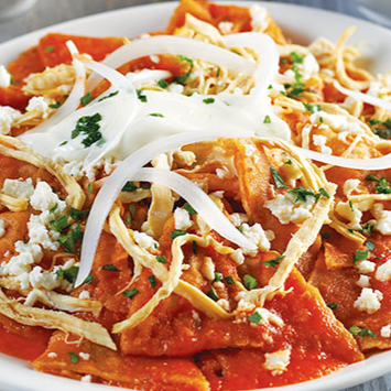 CHILAQUILES EN SALSA MORITA CON POLLO