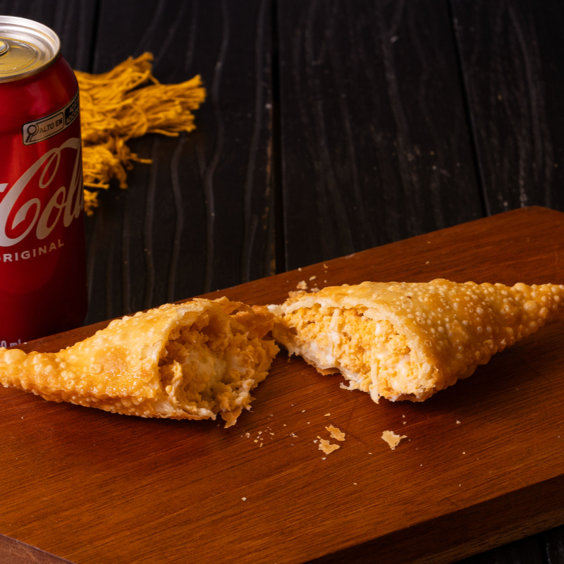 Frango desfiado com Catupiry (aprox 100g)