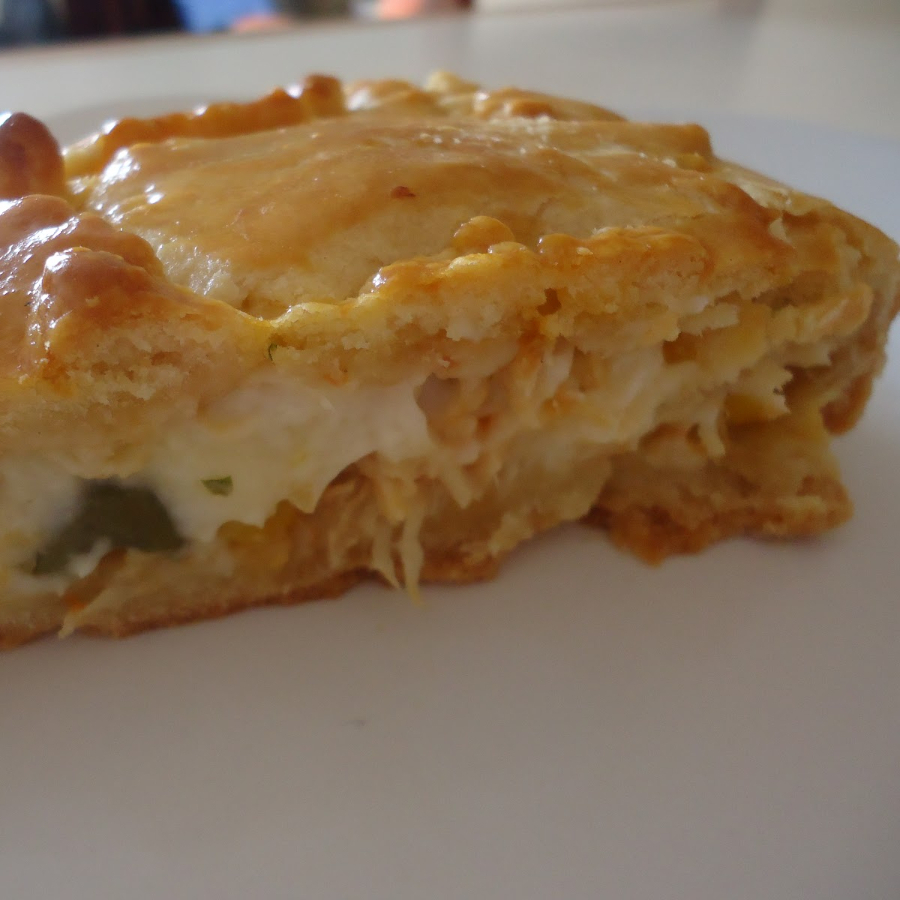 Recheio de frango e requeijão.