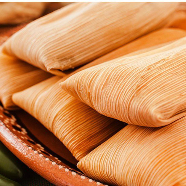 Tamales media docena de Rojo
