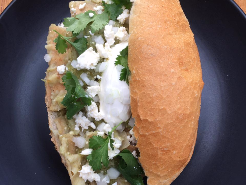Lonche de Chilaquiles