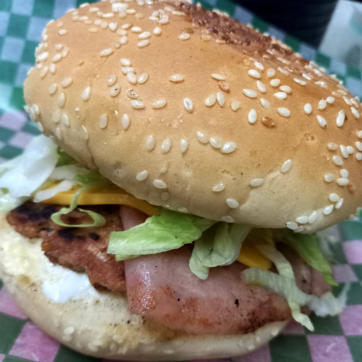 hamburguesa hawaiana