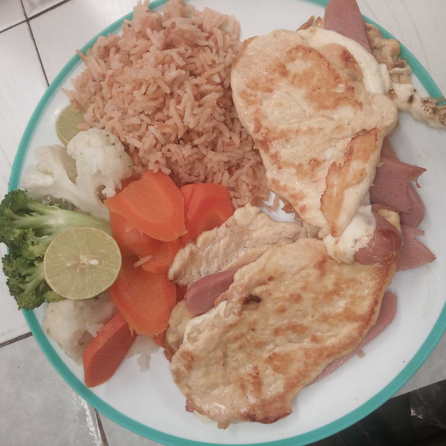 PECHUGA ASADA RELLENA D JAMÓN / QUESO EN COMBO LMM
