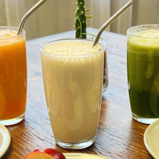 Licuado de platano y fresa
