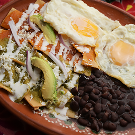 Chilaquiles con Huevo