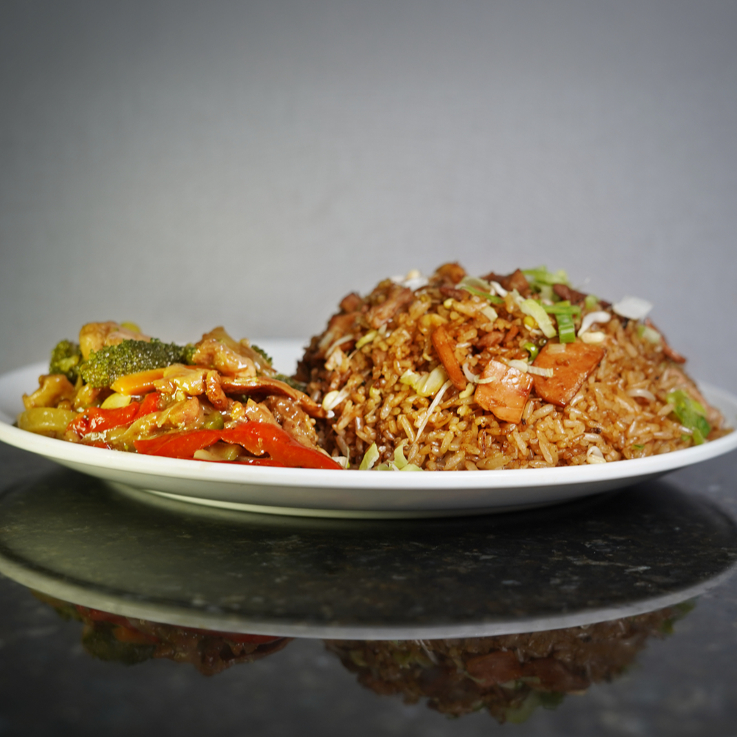 Arroz y Chop Suey Pequeño.