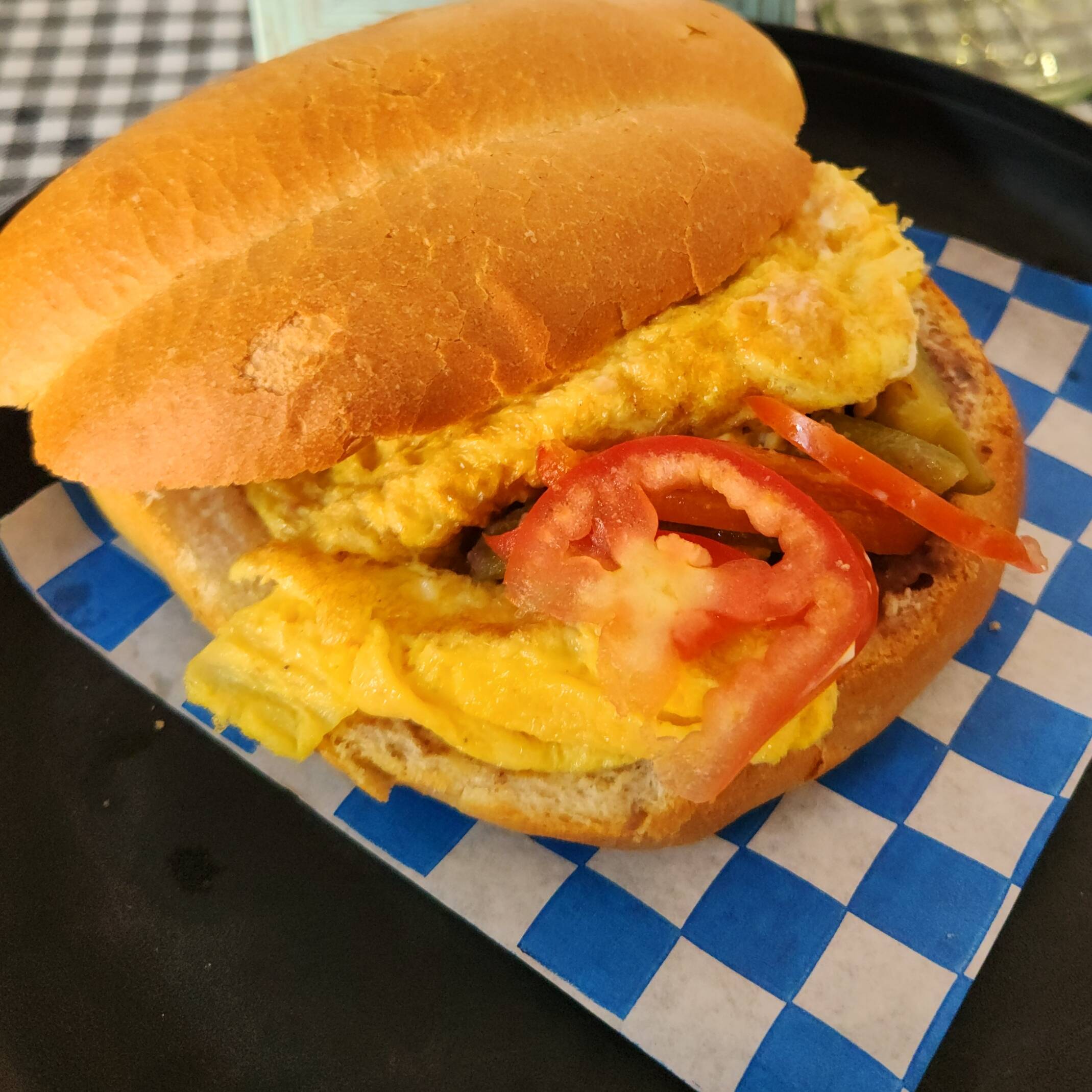 Torta de Huevo con Salchicha