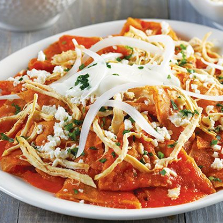 Chilaquiles Rojos con Pollo