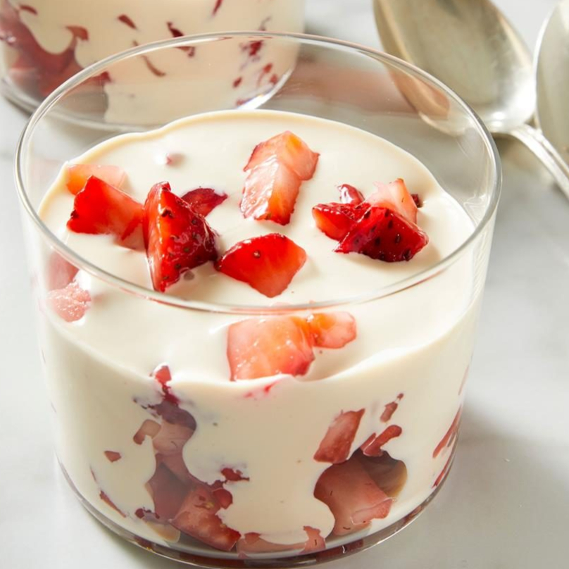 FRESAS CON CREMA SIN TOPPINGS GRANDE