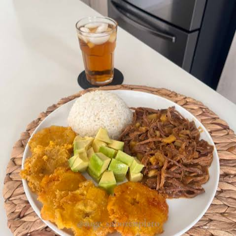 CARNE DESMECHADA