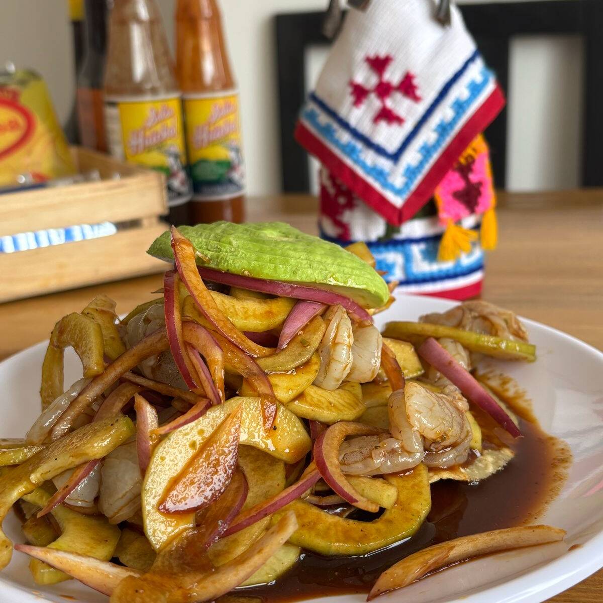 Tostada de Aguachile Negro de Camaron