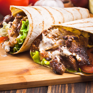 Mega Burrito Bistec con Queso fundido