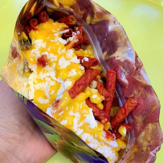 Takis Fuego Con Queso Amarillo