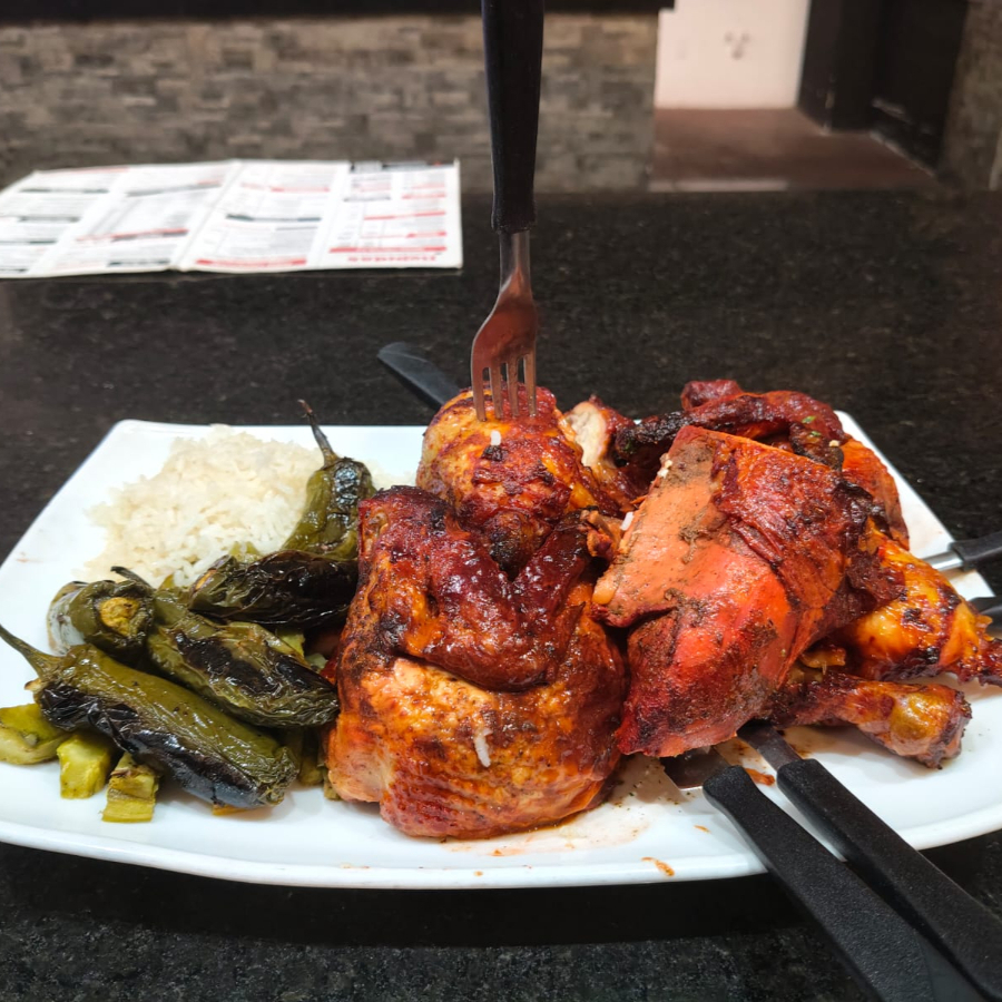 1/2 POLLO ROSTIZADO AL PASTOR