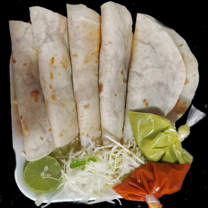 Tacos de Deshebrada en Harina