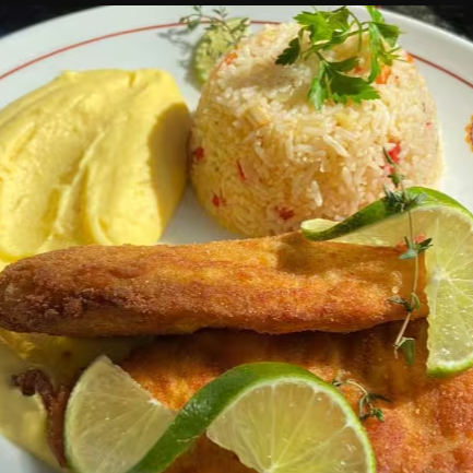 Arroz à grega e legumes na manteiga.