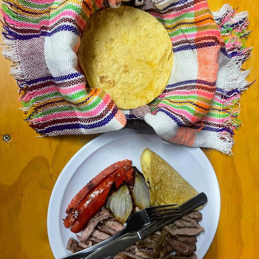 PARRILLADA 2 PERSONAS ASADA Y TOCINILLA