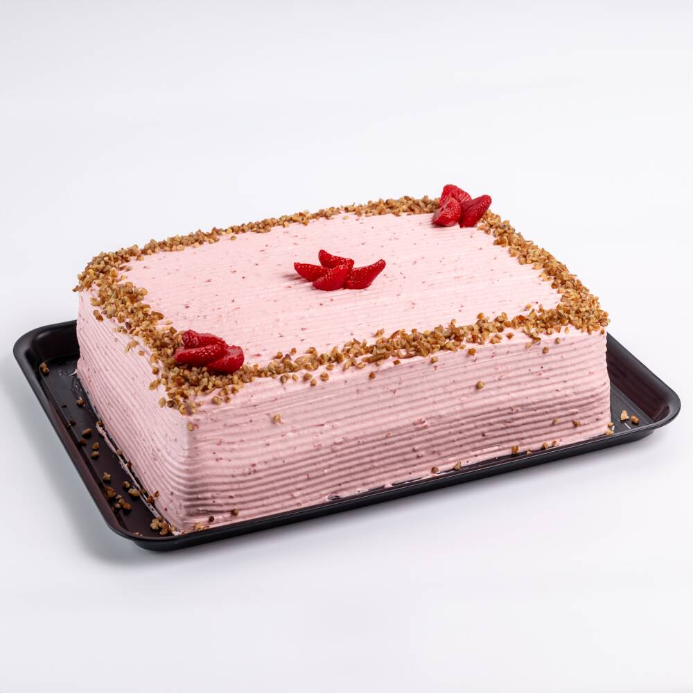 Pastel Grande de Fresas con Crema Tres Leches