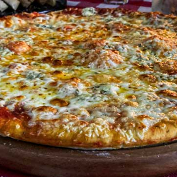 Pizza Tre Formaggi