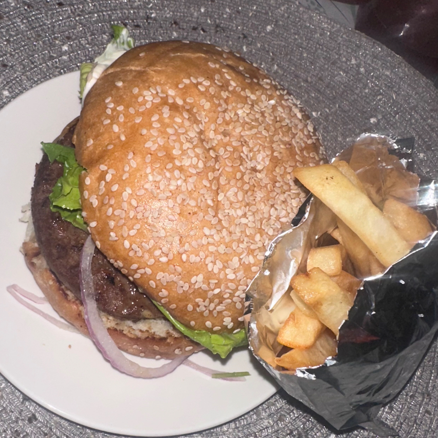 Hamburguesa clasica con papas