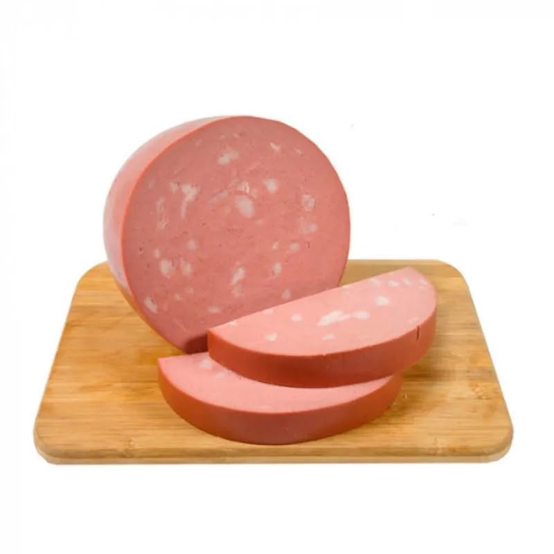 Mortadela fatiada, saborosa e bem temperada, perfeita para lanches e sanduíches.