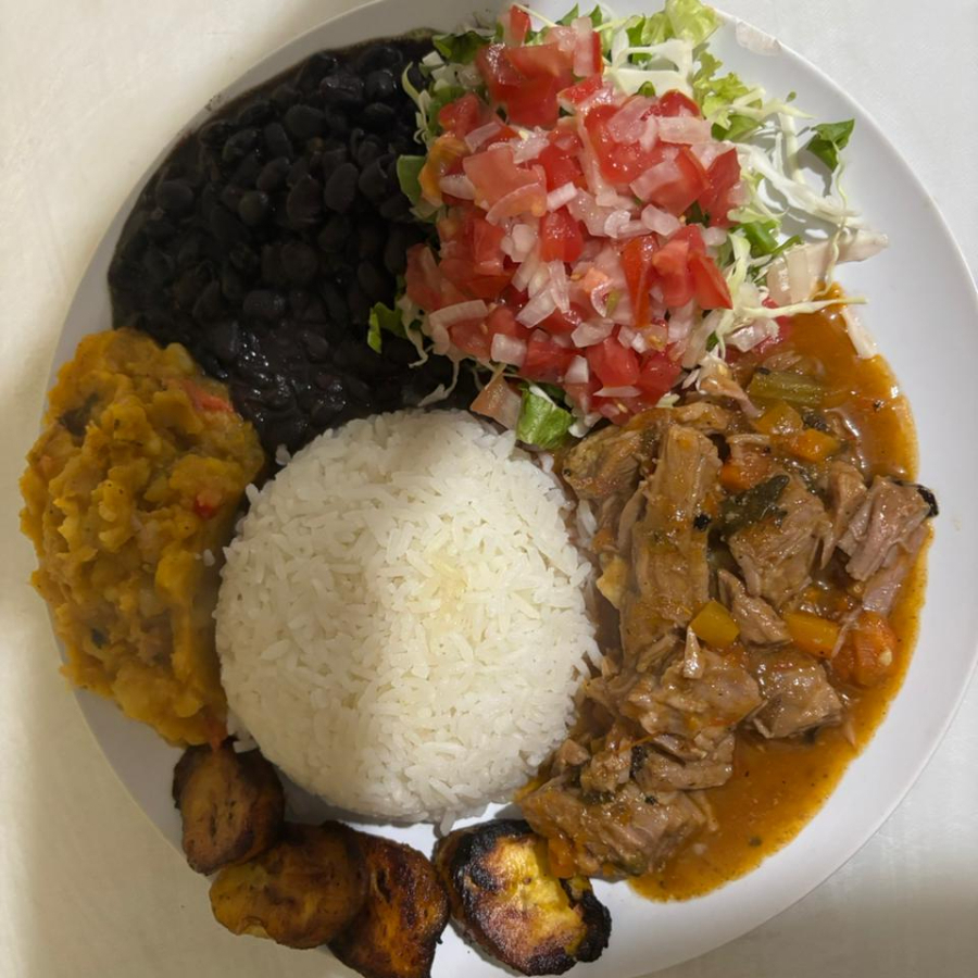 Casado con Carne en Salsa