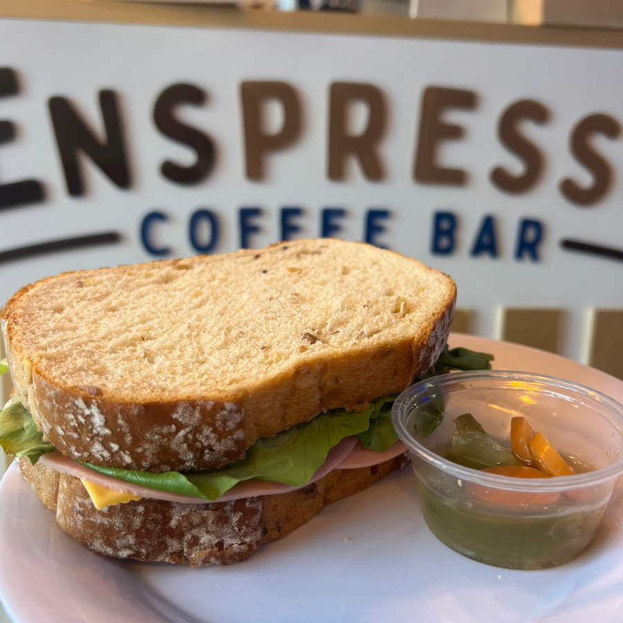 Sandwich de Jamón y Queso Amarillo
