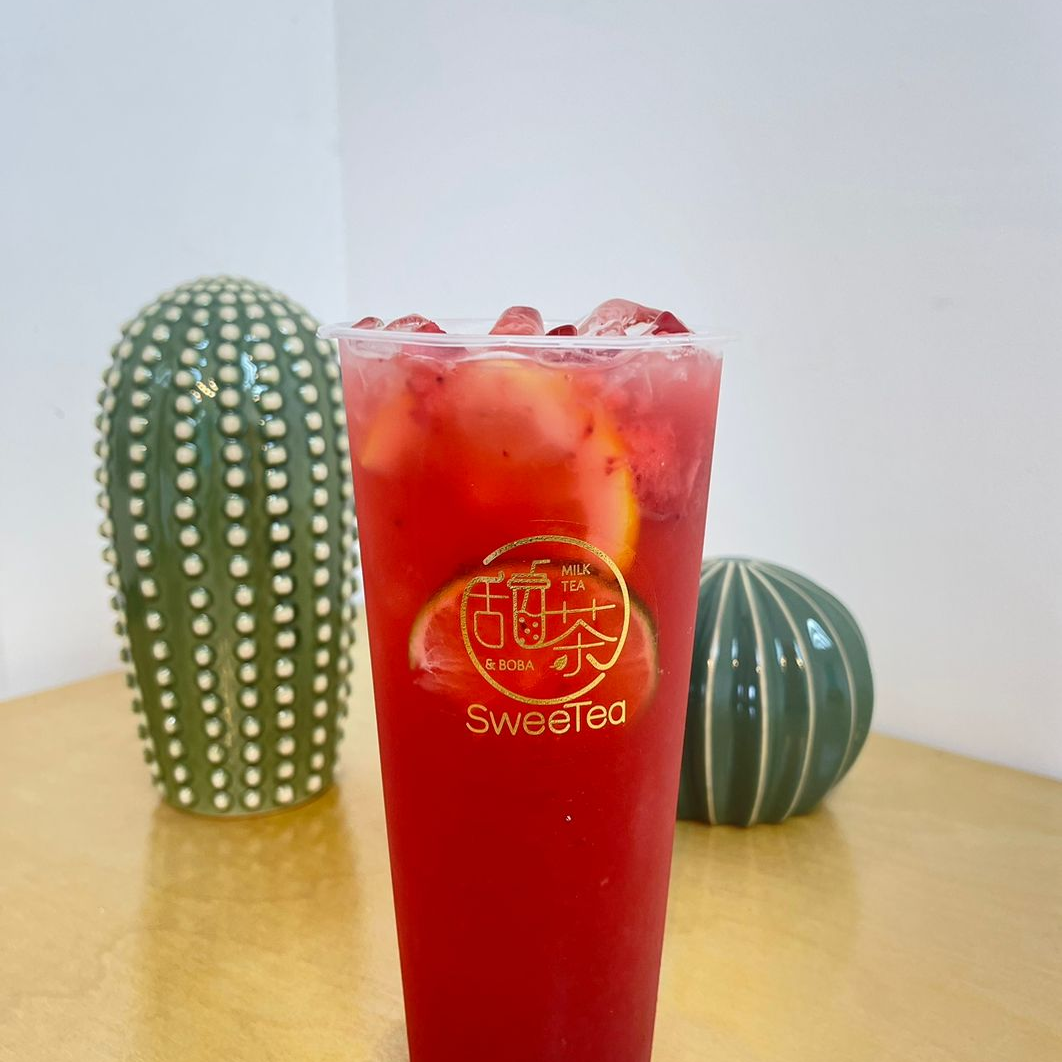 Dragon Fruit Strawberry Green Tea