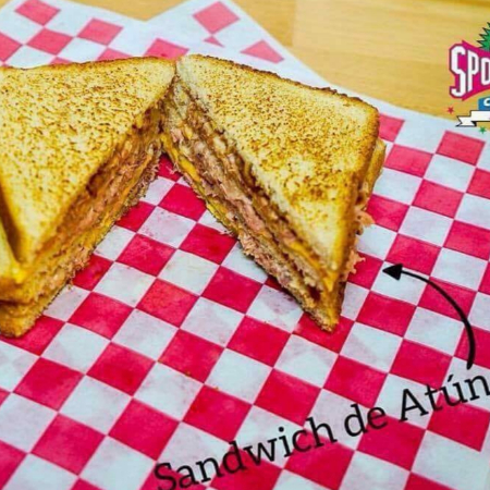 Sandwich de Atun