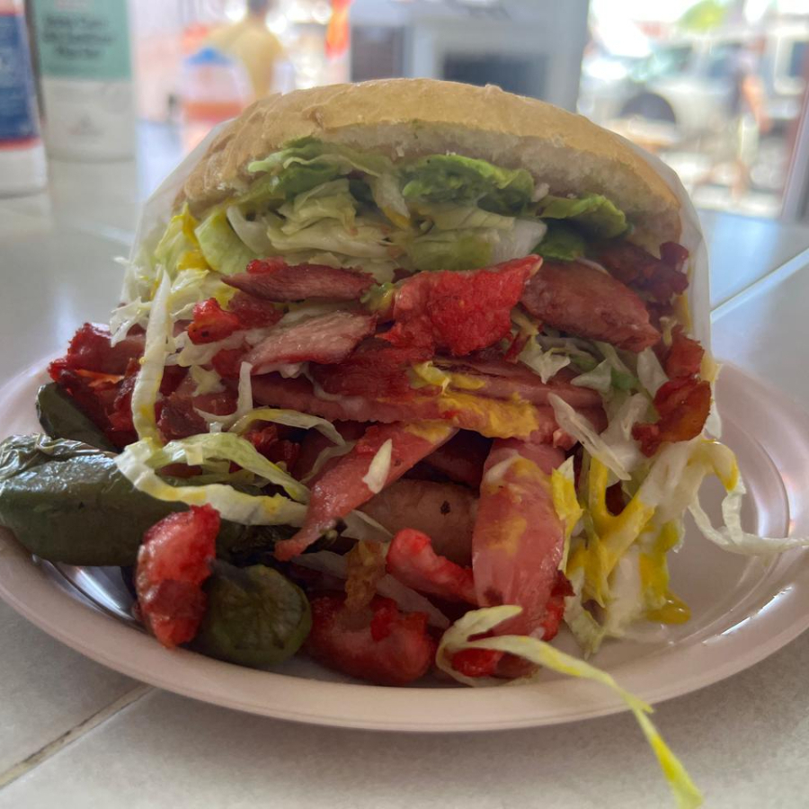 CAVERNARIA ESPECIAL (COLITA DE PAVO ESPECIAL)