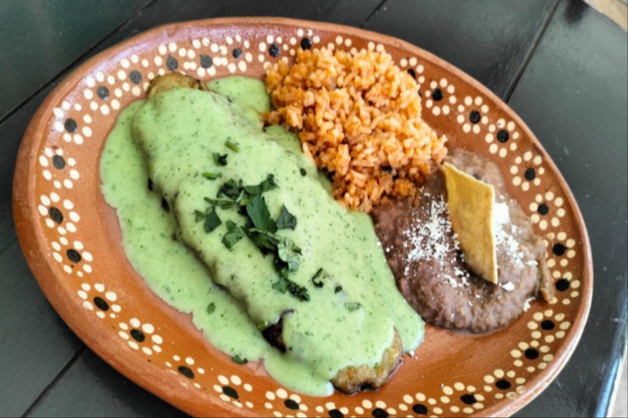 FILETE DE PESCADO EN SALSA DE CILANTRO