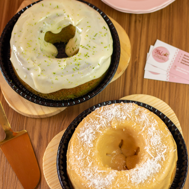 "A dupla perfeita existe! Leve 2 bolos com cobertura e celebre o dobro da alegria. Aproveite antes que acabe!"