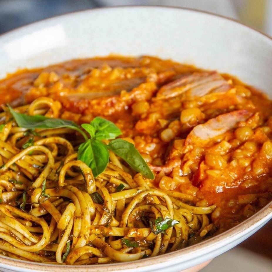 Carapulcra con Sopa Seca de Pollo
