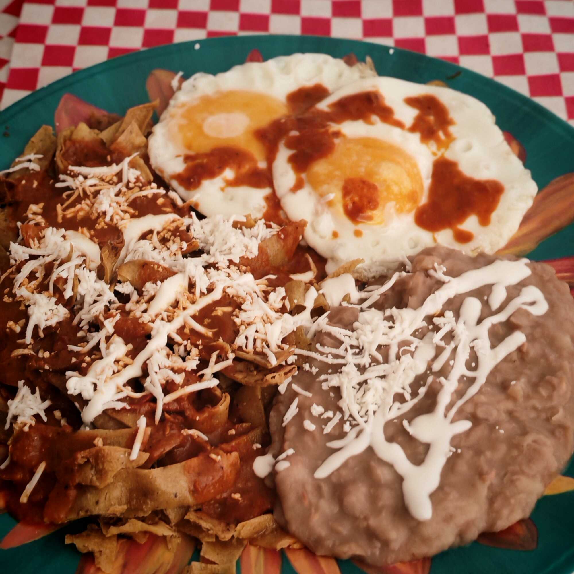 Chilaquiles rojos