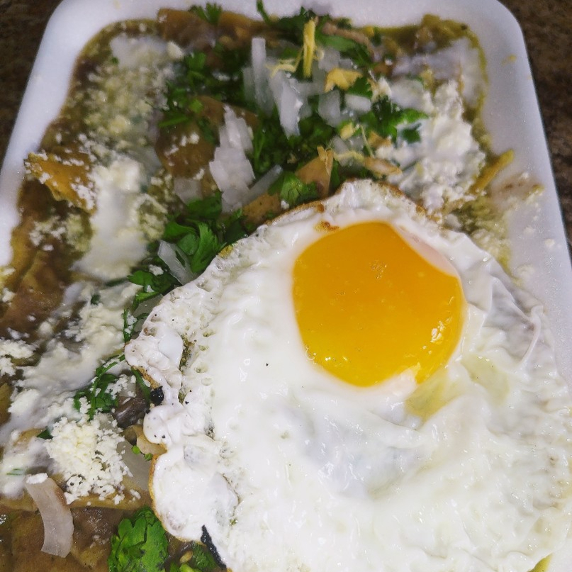 Chilaquiles de la Casa con Huevo
