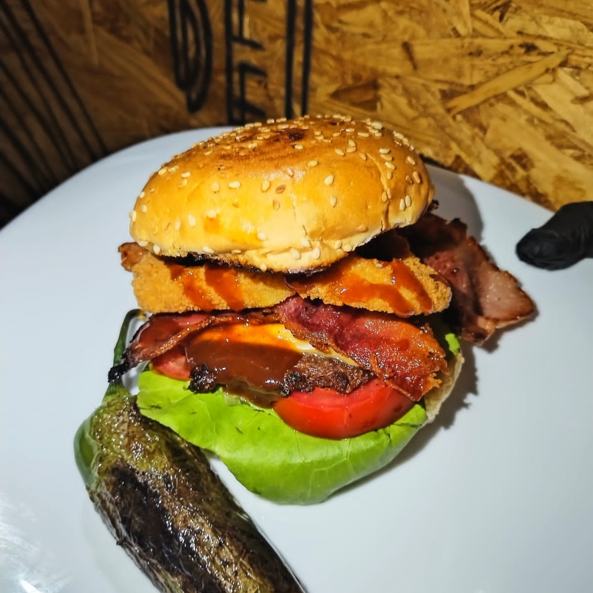 Hamburguesa Bacon con Papas.
