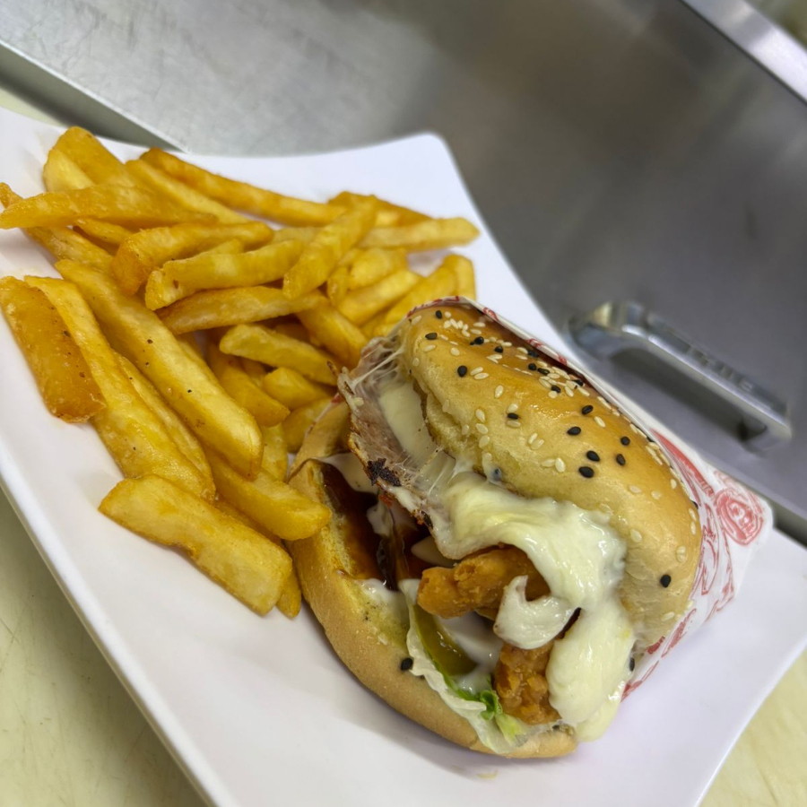 Hamburguesa de Pollo con Papas