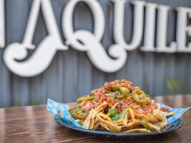 Nachos con Chorizo Argentino