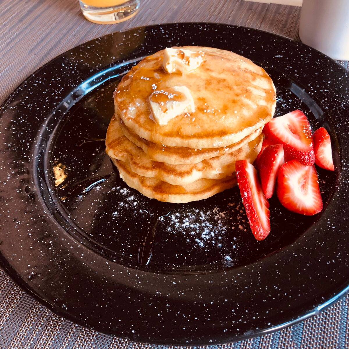 HOT CAKES O WAFFLES