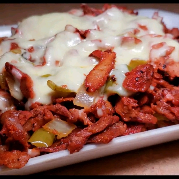 MEDIO KILO DE CARNE AL PASTOR CON QUESILLO
